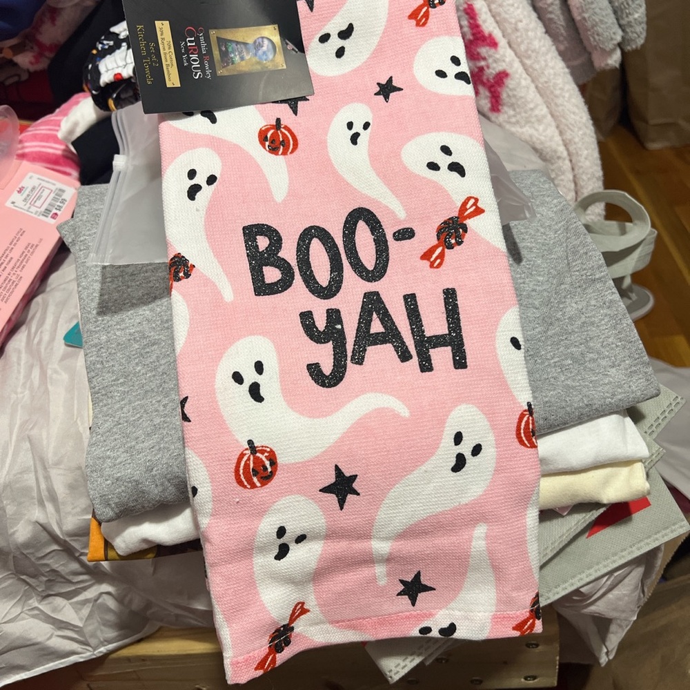 Halloween Hand/Kitchen Towels set of 2 NWOT